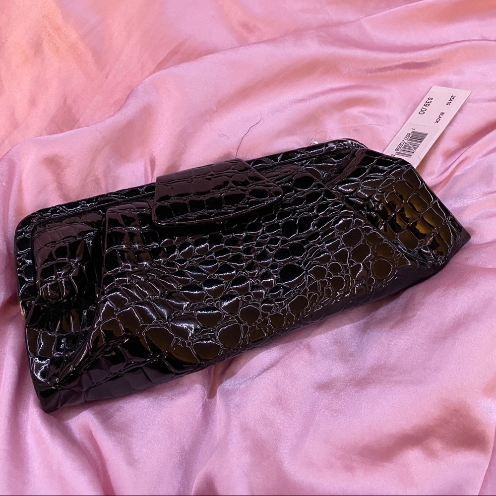 BLACK FAUX CROCODILE VINTAGE CLUTCH